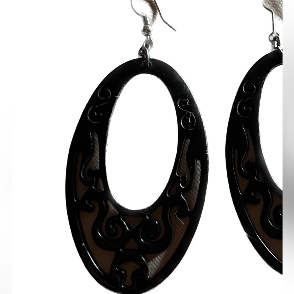 earrings - Picture 3 of 4